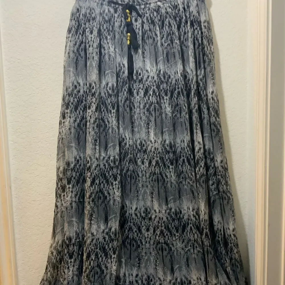 KATE & MALLORY Spring/Summer skirt maxi drawstring waist Gray  black 2X